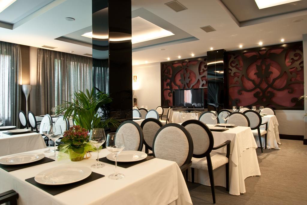 Hotel Infanta Leonor Ecija Exterior photo